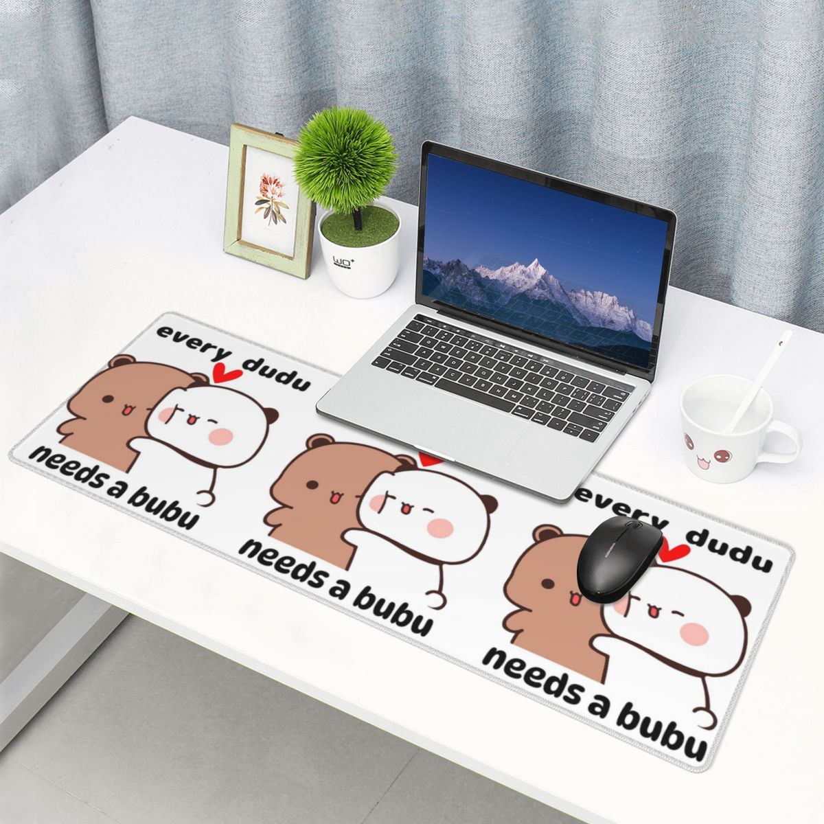 Laptop Accessories You Need - Duża podkładka pod mysz, której potrzebuje