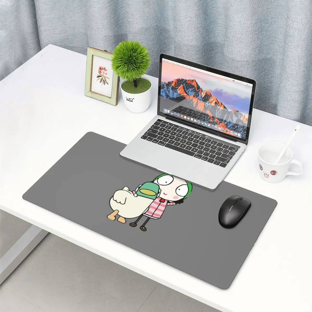 Duża podkładka pod mysz Sarah  – Laptop Accessories To Have recenzja i cena